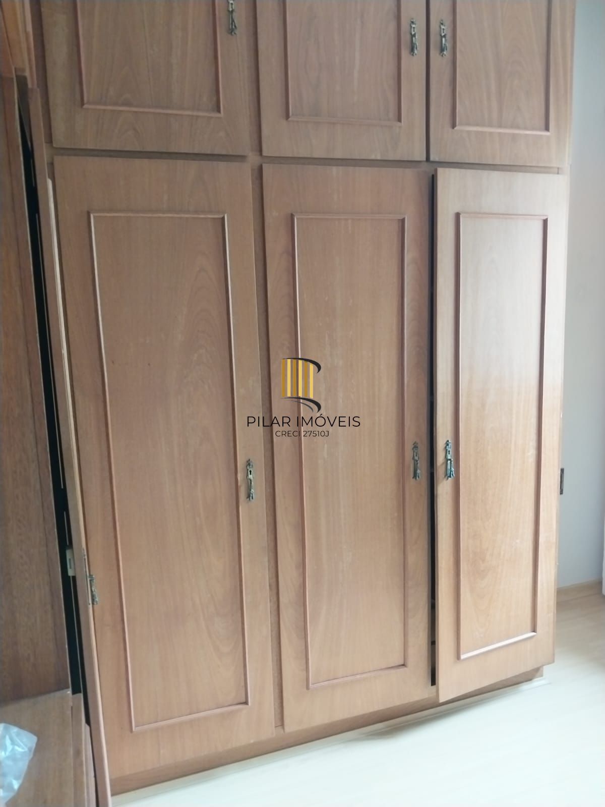 Oportunidade, excelente apartamento 3D, sacada, 2vc, Azenha/Cidade Baixa - P. Alegre