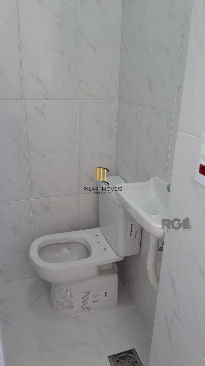 Apartamento 2 dormitórios no bairro Azenha