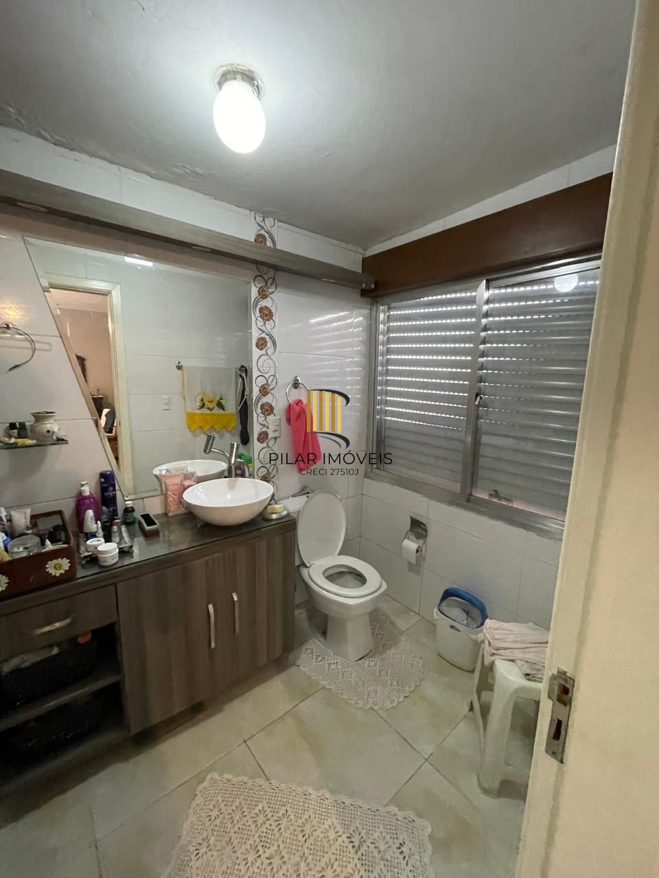 Casa 5 dormitórios no bairro Partenon