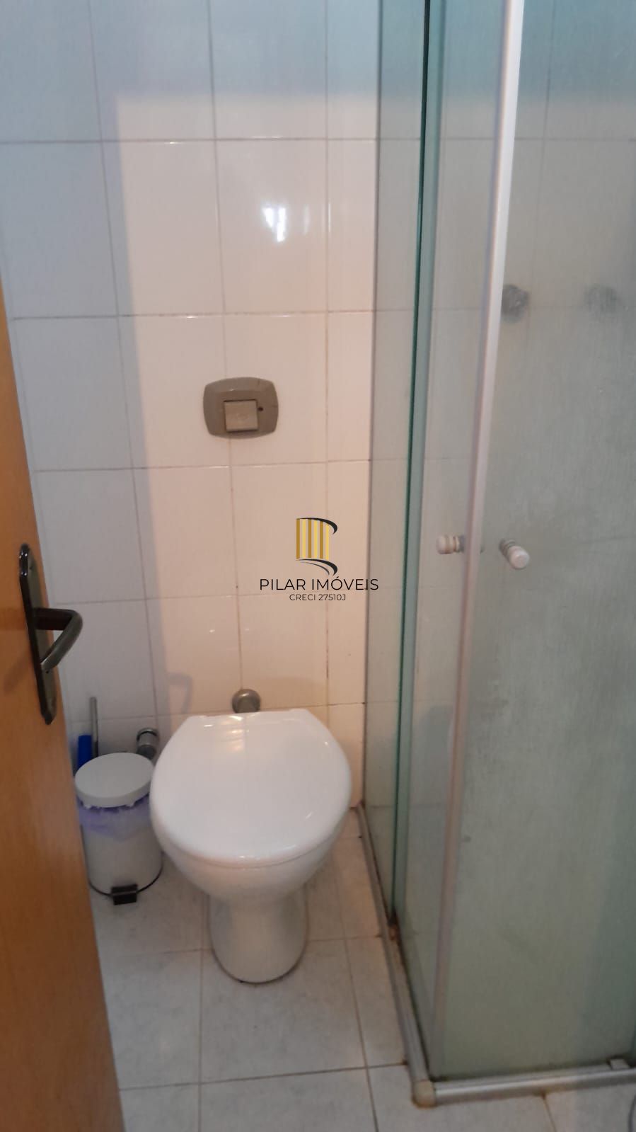 1 dormitório,suiíte,com sacada churrasqueira na Cidade Baixa