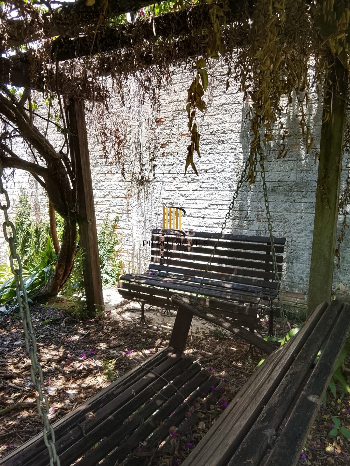 CASA / SOBRADO 5D e 10 vagas 3 Banheiros - Pátio enorme c/ Jacuzi e Pergolado - Living 3 ambientes - Sta Teresa