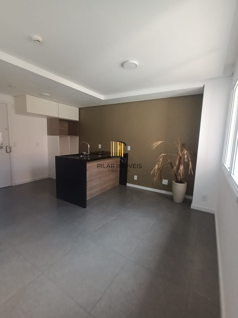 Studio, novo, desocupado, localizado no Bairro Cidade Baixa