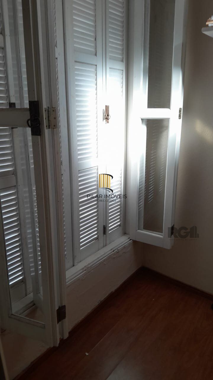 Compre propriedade para fins residenciais e comerciais localizada na rua Joaquim Nabuco