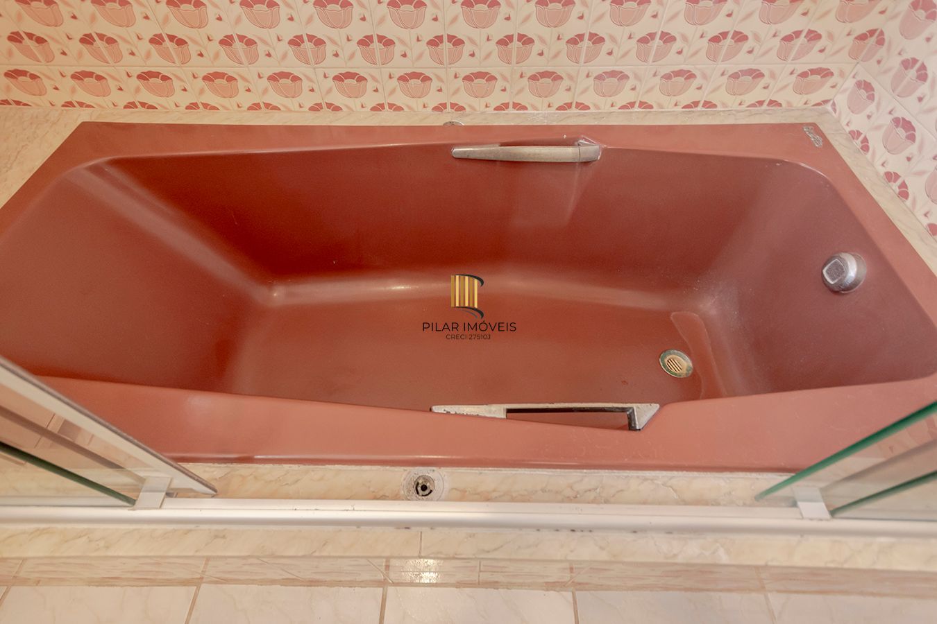 Bela residência,mobiliada e ampla com 222 M2 à venda com EXCLUSIVIDADE !