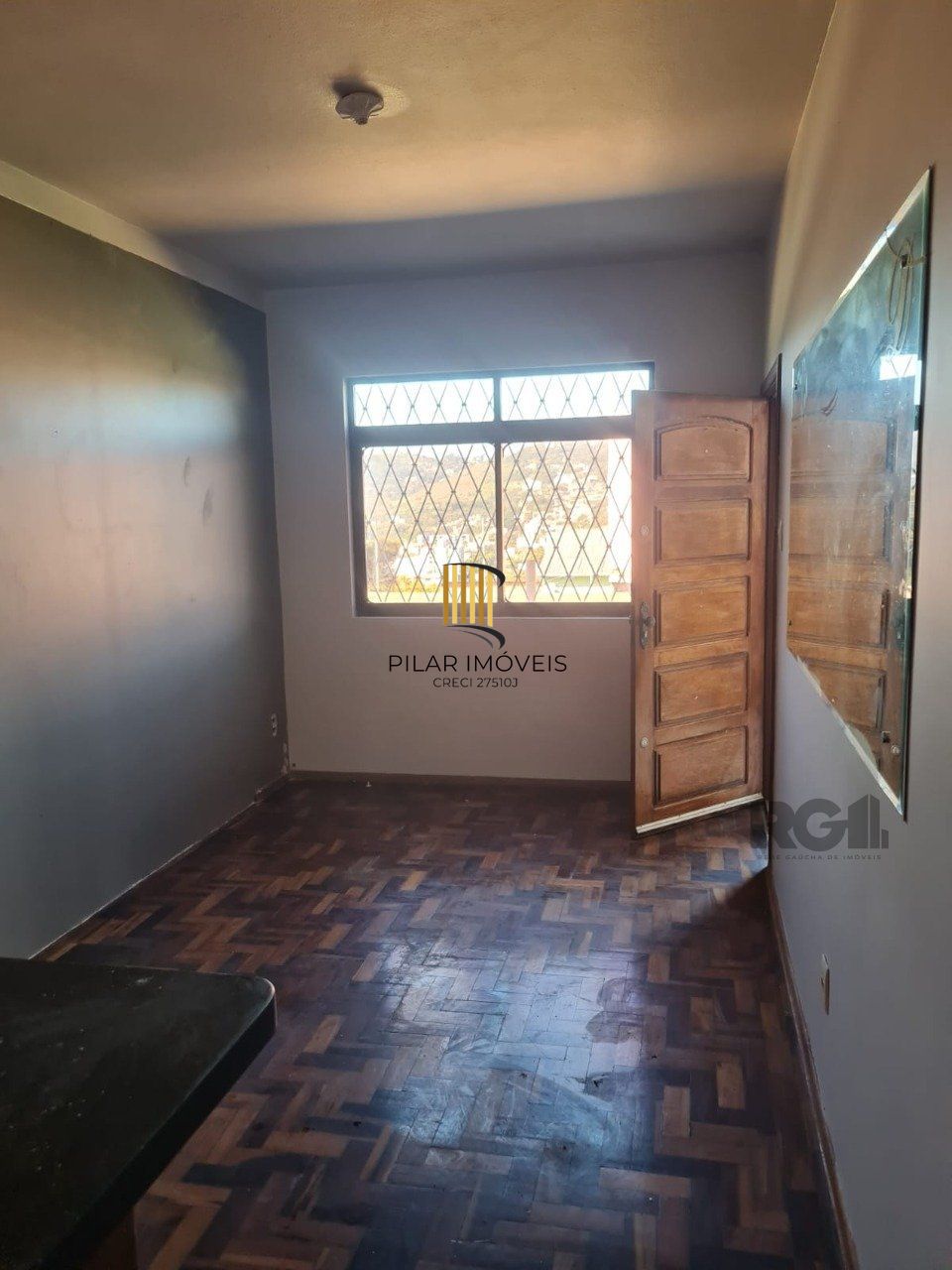 Apartamento à venda no bairro Santa Tereza, em Porto Alegre. Localizado na Rua Orfanotrófio