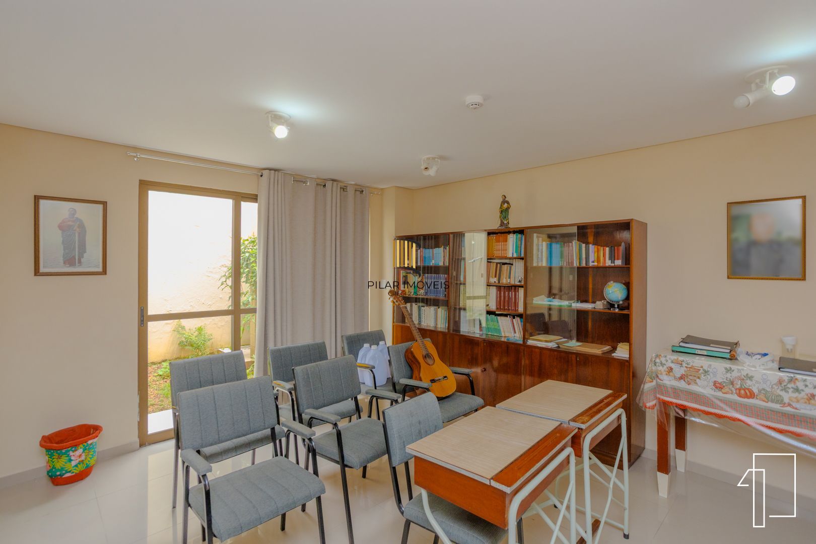 Oportunidade sobrado 2/3 pisos com 21D e 19 suítes - Jdm Botânico - P. Alegre.