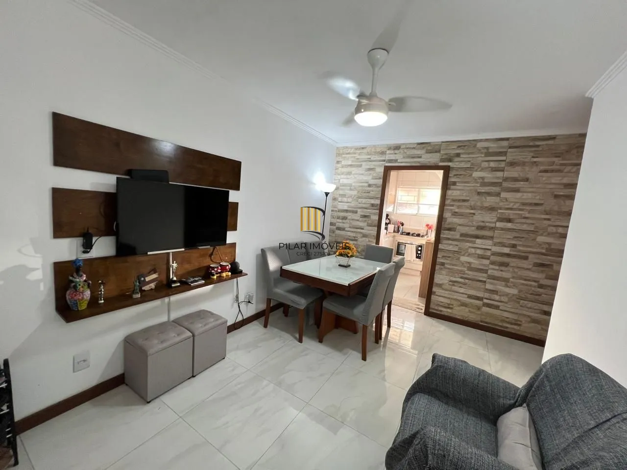 Apartamento 2 dormitórios no bairro Humaitá