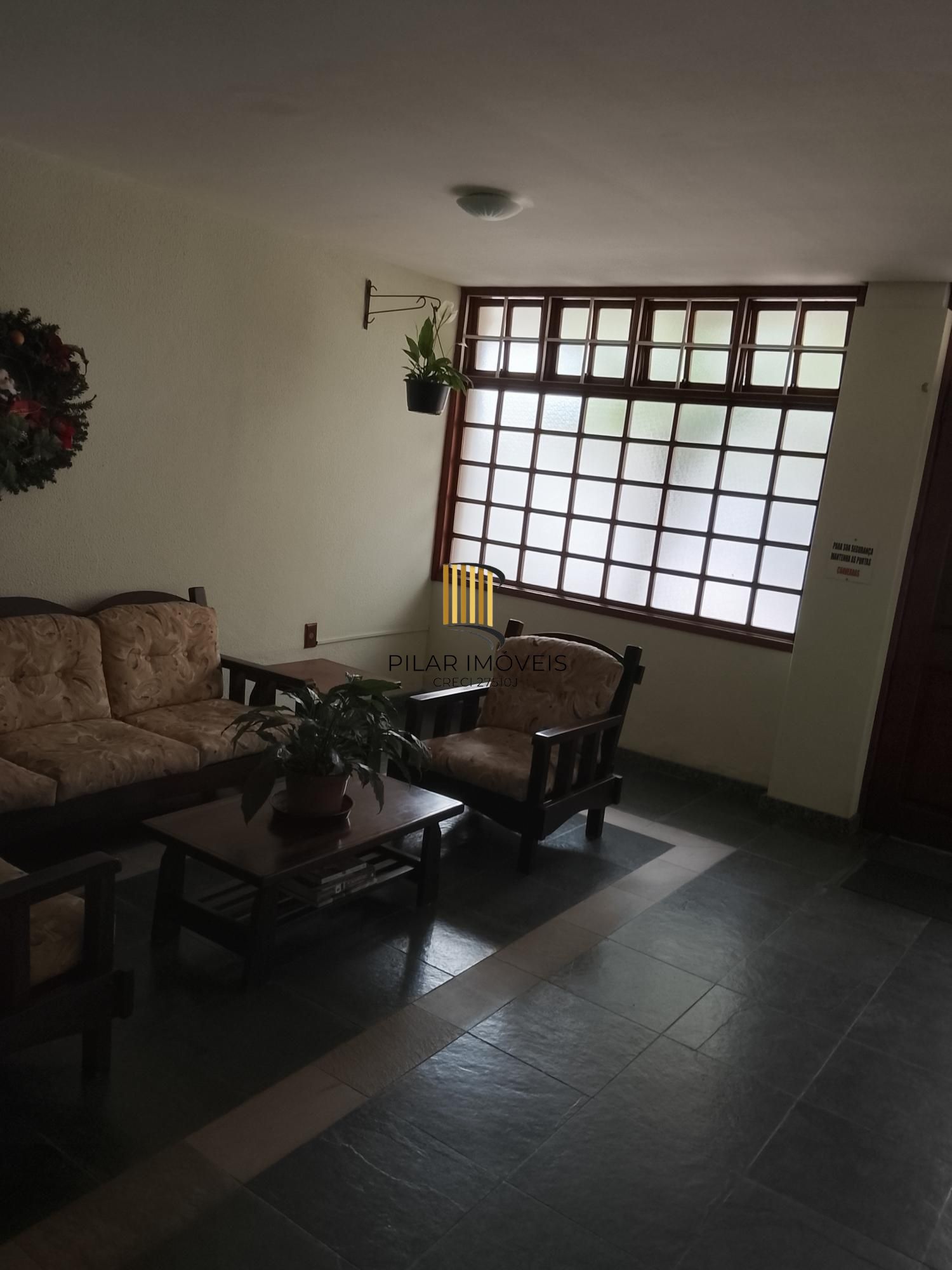 Excelente apto Lateral. 1D, sala, coz, área de serv. banh. Preço Atrativo!