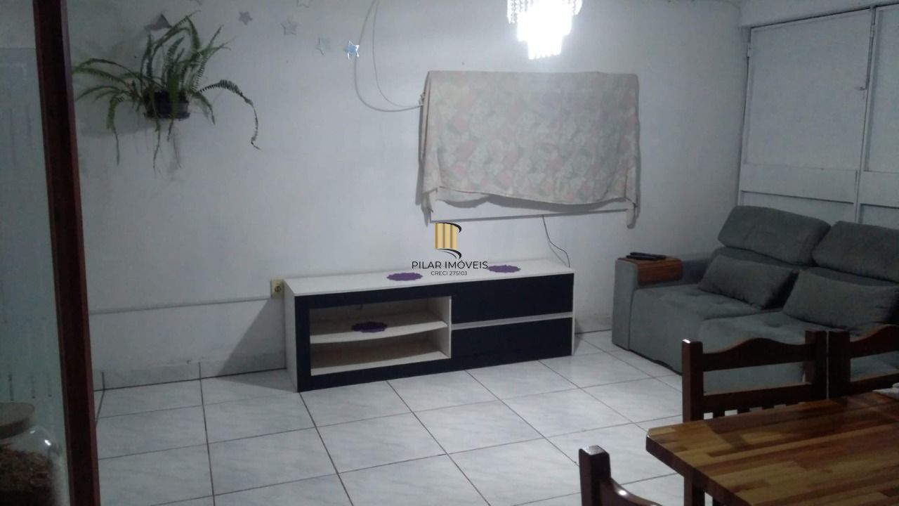 Casa para Venda - 300m², 3 dormitórios, 2 vagas - Nonoai