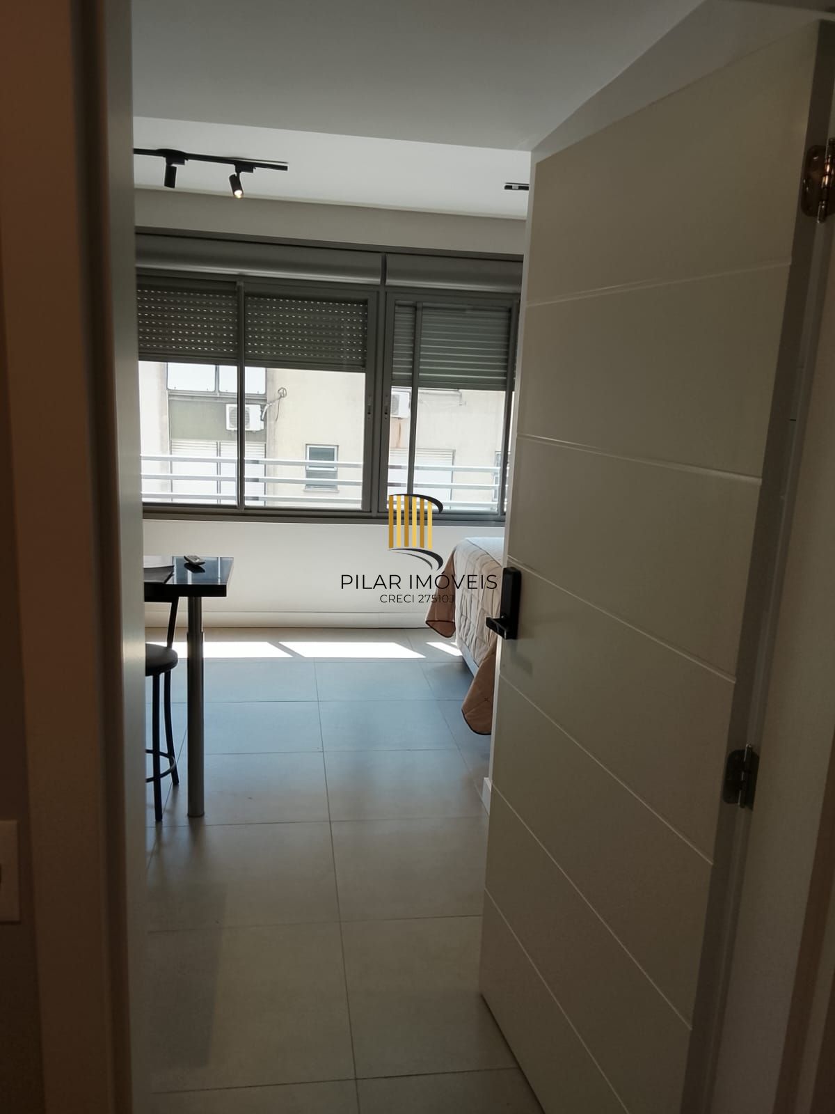 STUDIO ANDAR ALTO C BAIXA EM FRENTE A REDENÇÃO Porto Alegre