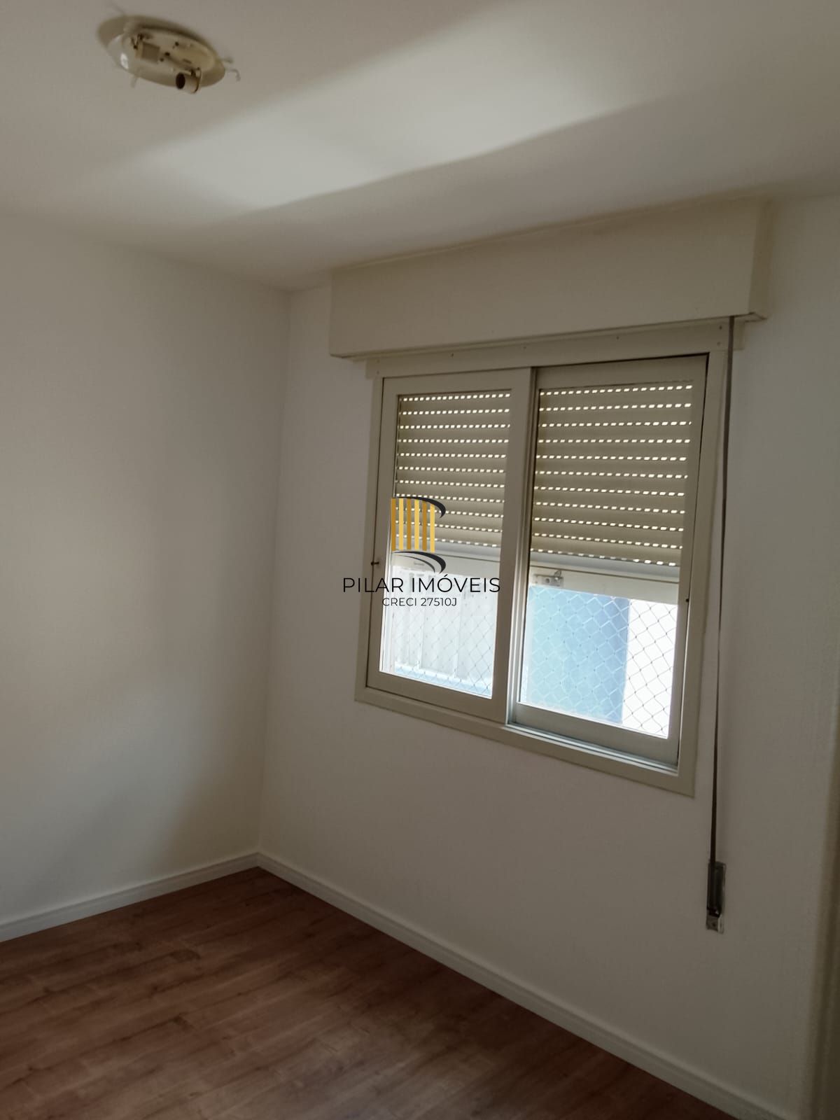 Excelente apto 2 dormitório recém reformado, vaga coberta e fechada - Vila Ipiranga