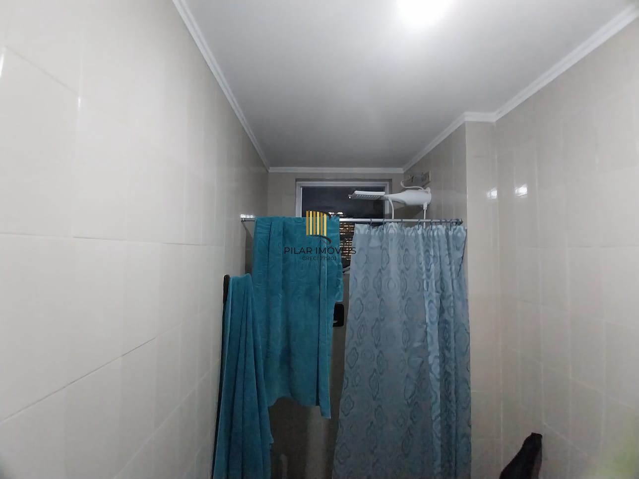 Excelente apartamento, Centro Histórico, de frente, andar alto.