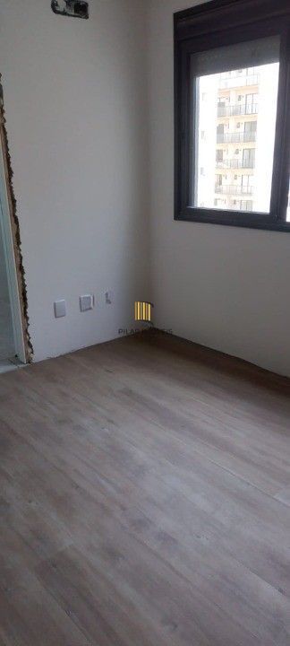 DUPLEX 1D NA CIDADE BAIXA MEZANINO COM CLOSET