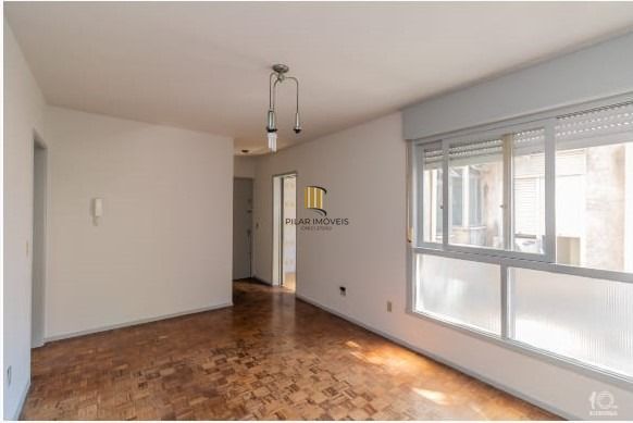 Apartamento 2 dormitórios no bairro Cidade Baixa