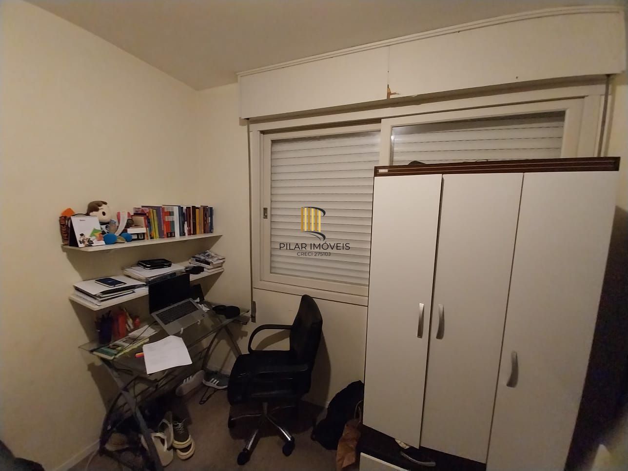 Excelente apartamento, Centro Histórico, de frente, andar alto.