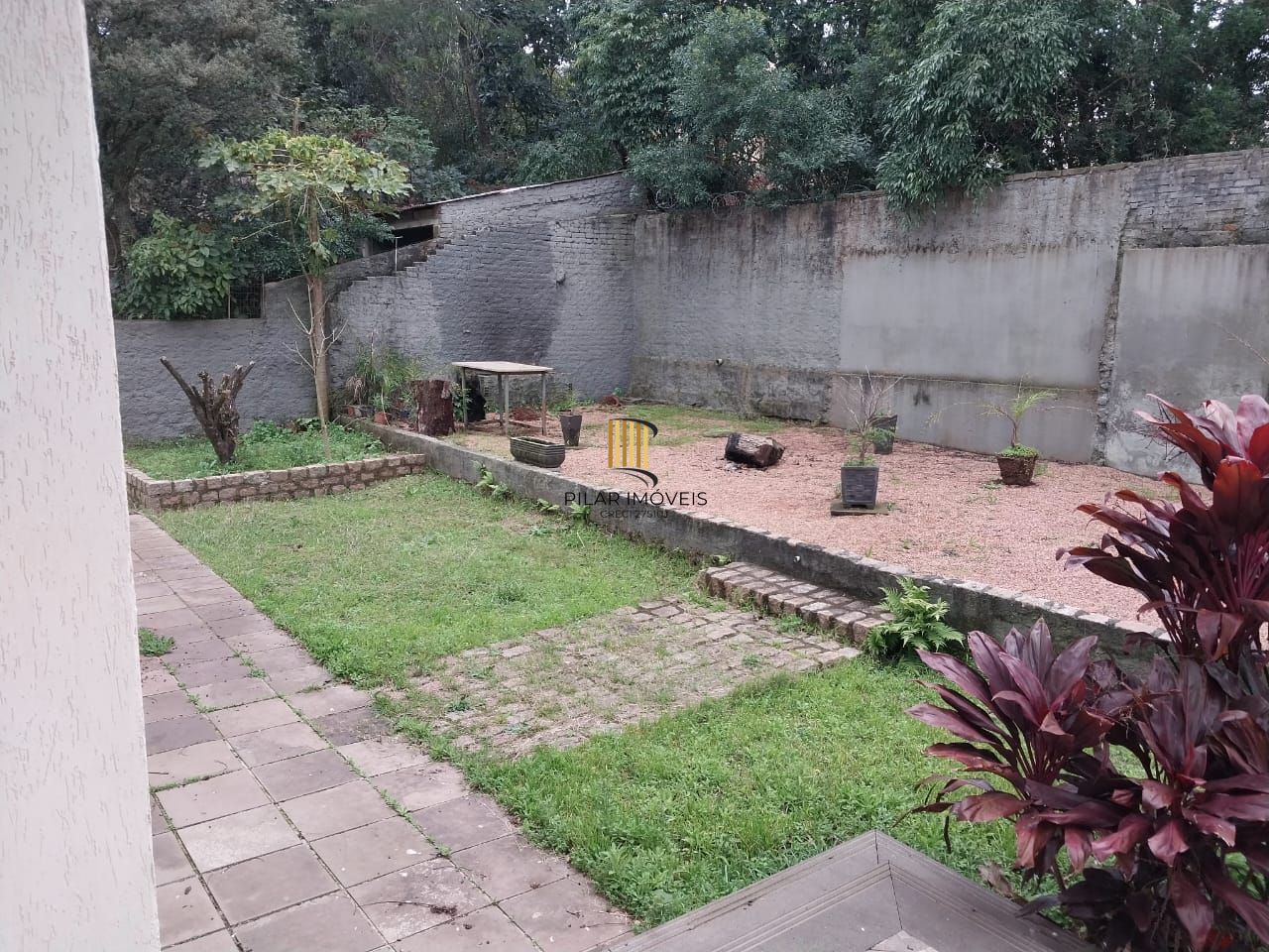 Casa ampla 5 D E 4 Banheiros, 2 vagas - Sta Tereza - Porto Alegre