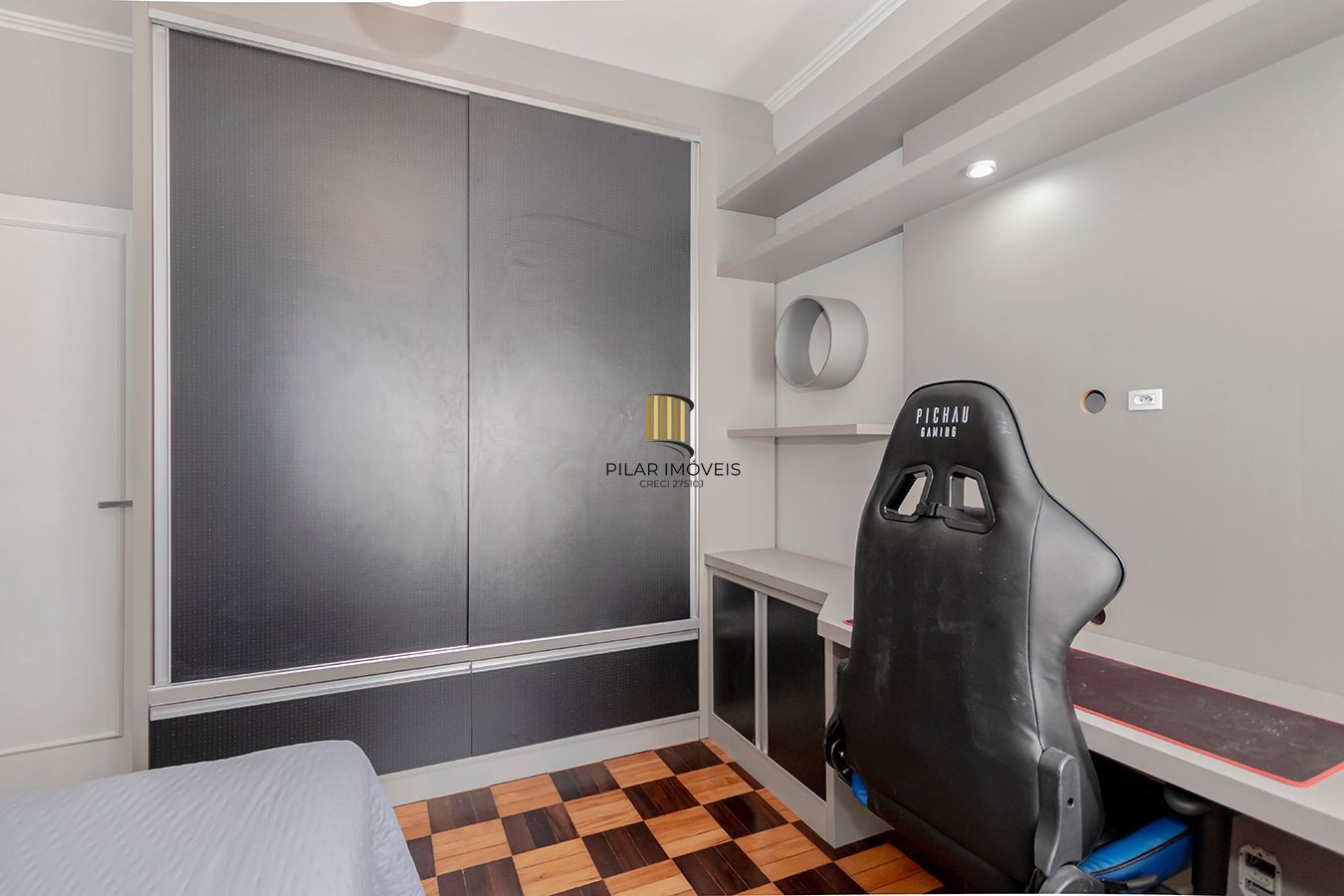 Apto 2dormitórios com 01suíte na Florencio Ygartua