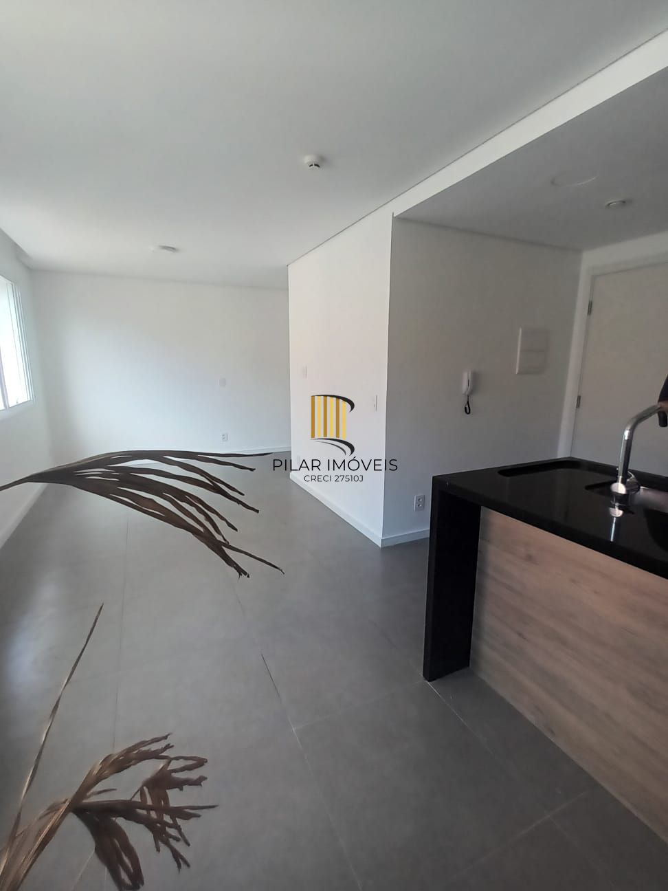 Studio, novo, desocupado, localizado no Bairro Cidade Baixa