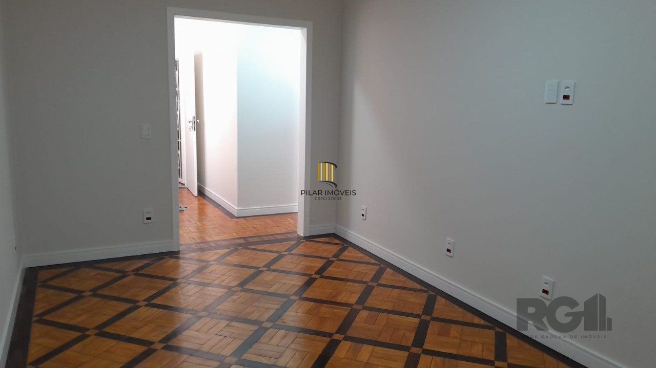 Apartamento 2 dormitórios no bairro Azenha