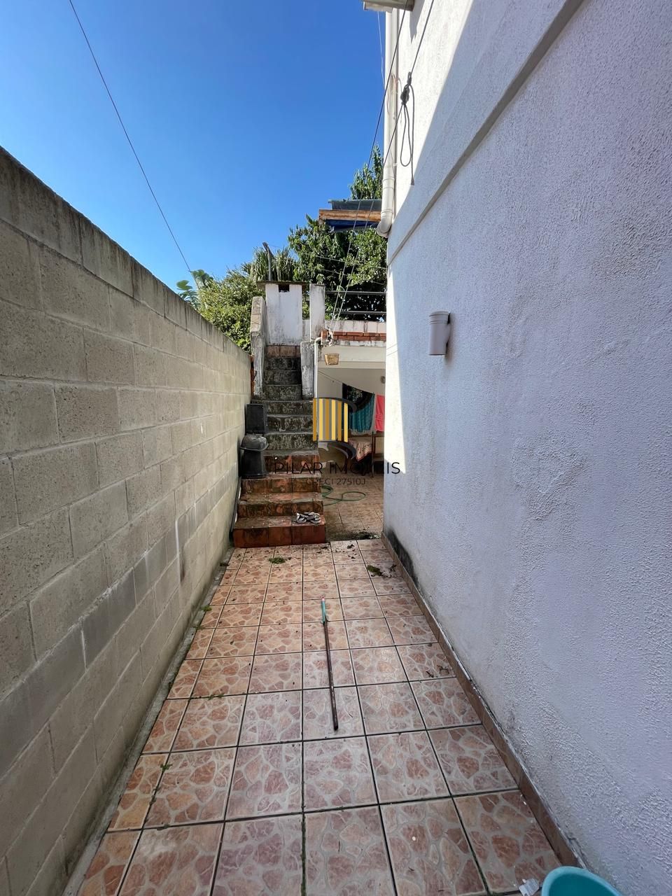 Casa 5 dormitórios no bairro Partenon