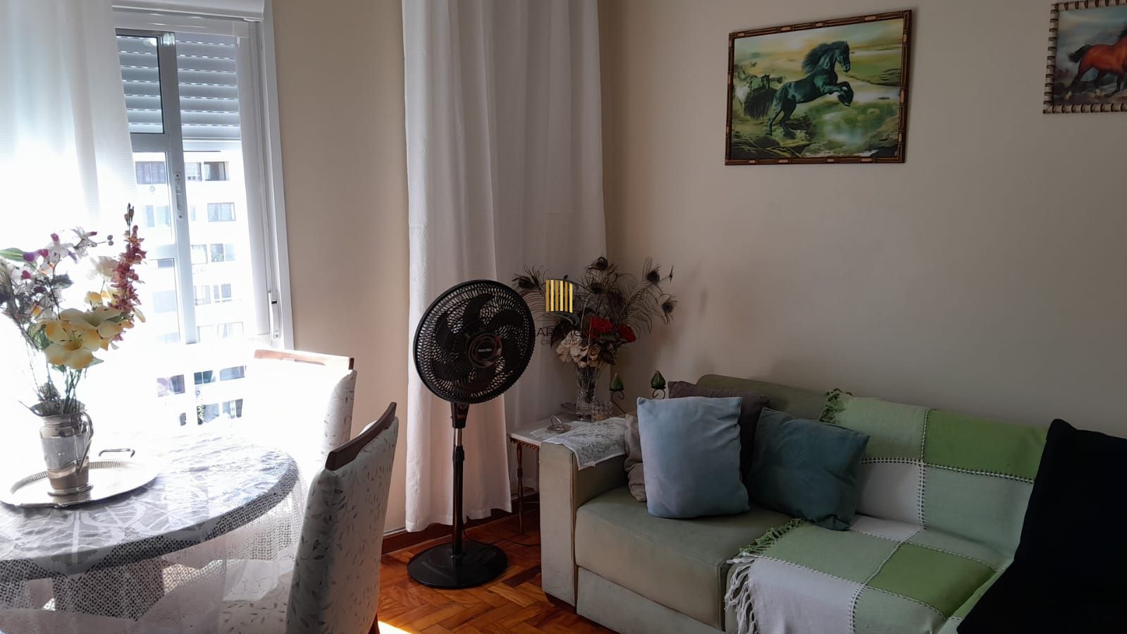 Apartamento 2 dormitórios,andar alto,Cidade Baixa,próximo a Redenção e  Centro