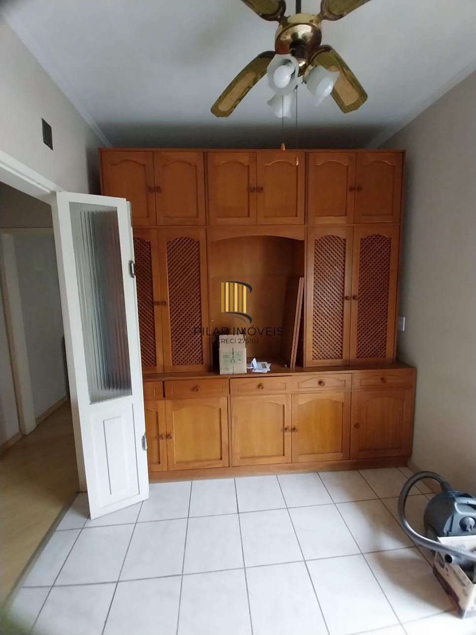 Oportunidade, excelente apartamento 3D, sacada, 2vc, Azenha/Cidade Baixa - P. Alegre