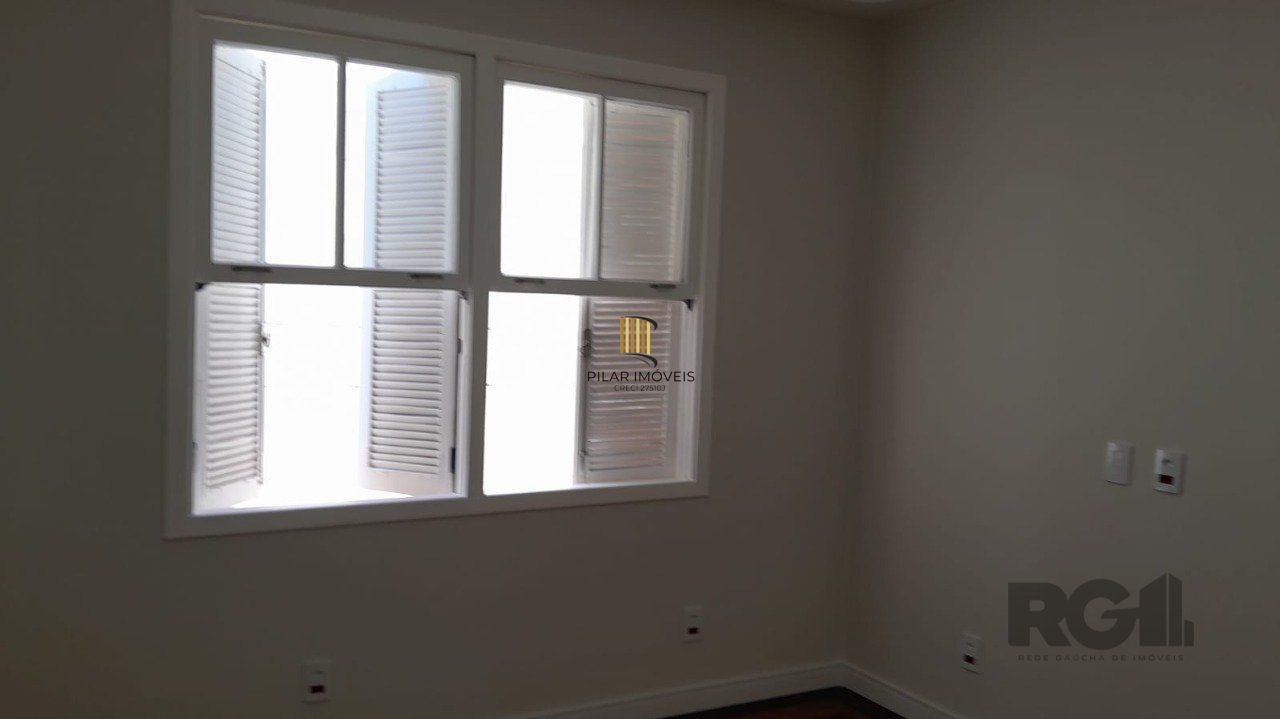 Apartamento 2 dormitórios no bairro Azenha