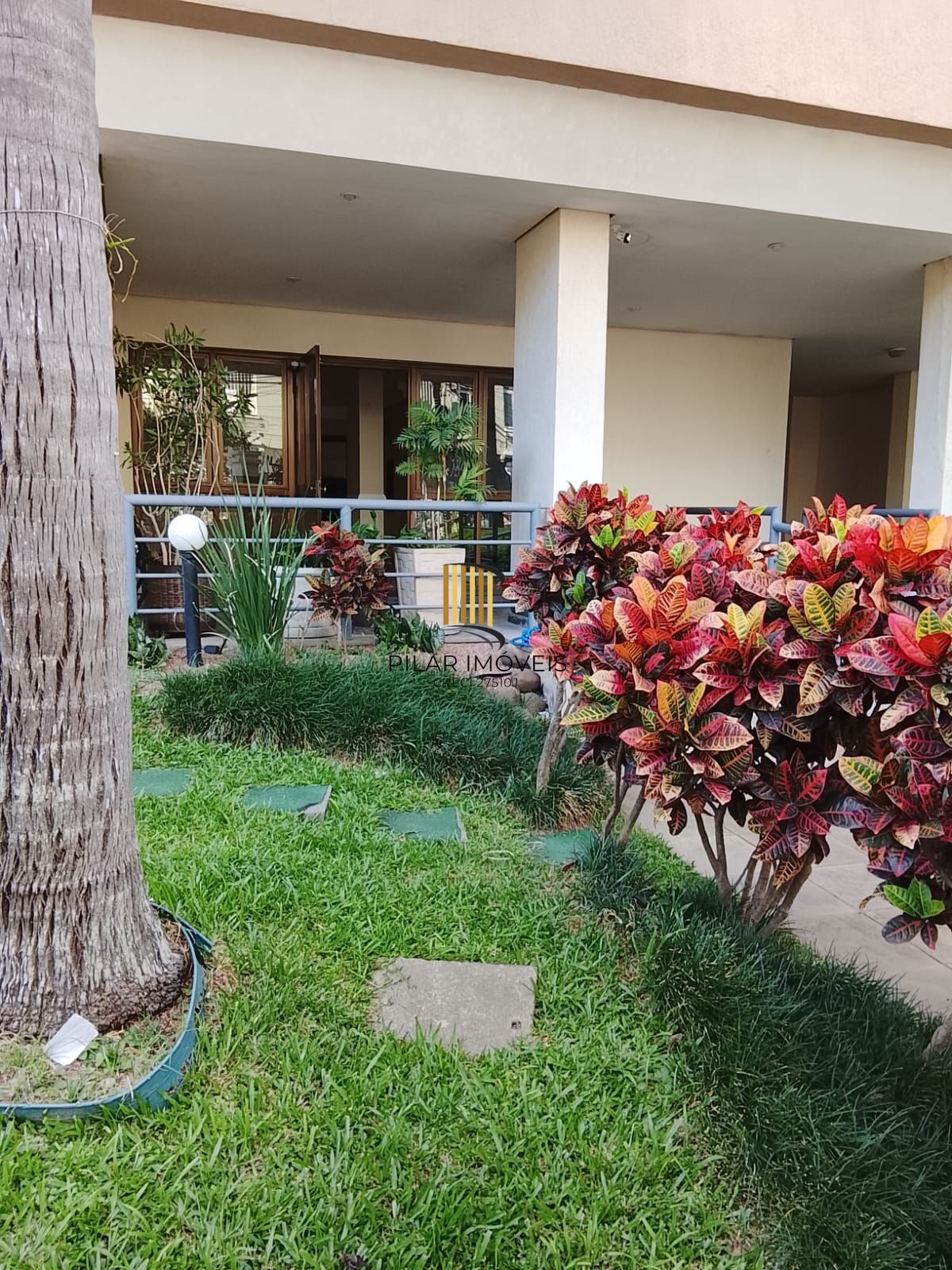 Excelente Apartamento 3D, transformado em 2D, closet mobiliado c/ vaga - Cidade Baixa - Preço Atrativo