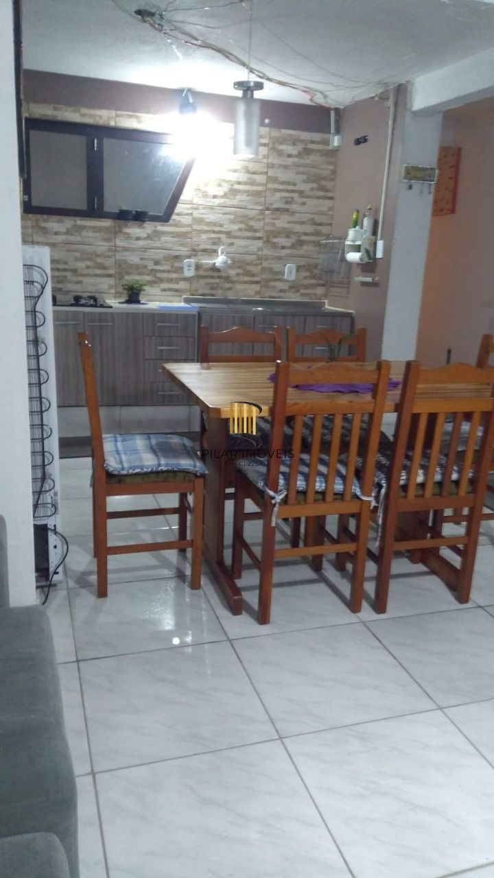 Casa para Venda - 300m², 3 dormitórios, 2 vagas - Nonoai