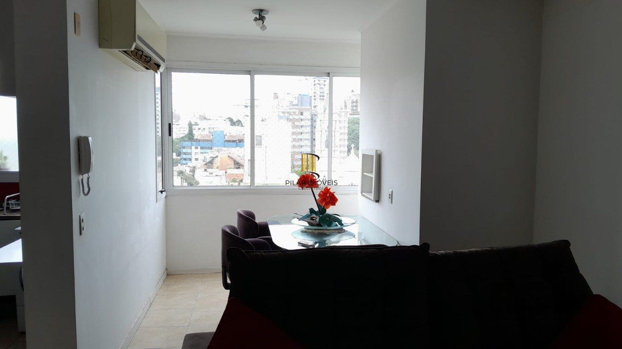 2 Quartos ,mobiliado,frente,box duplo,próximo Cristovão Colombo