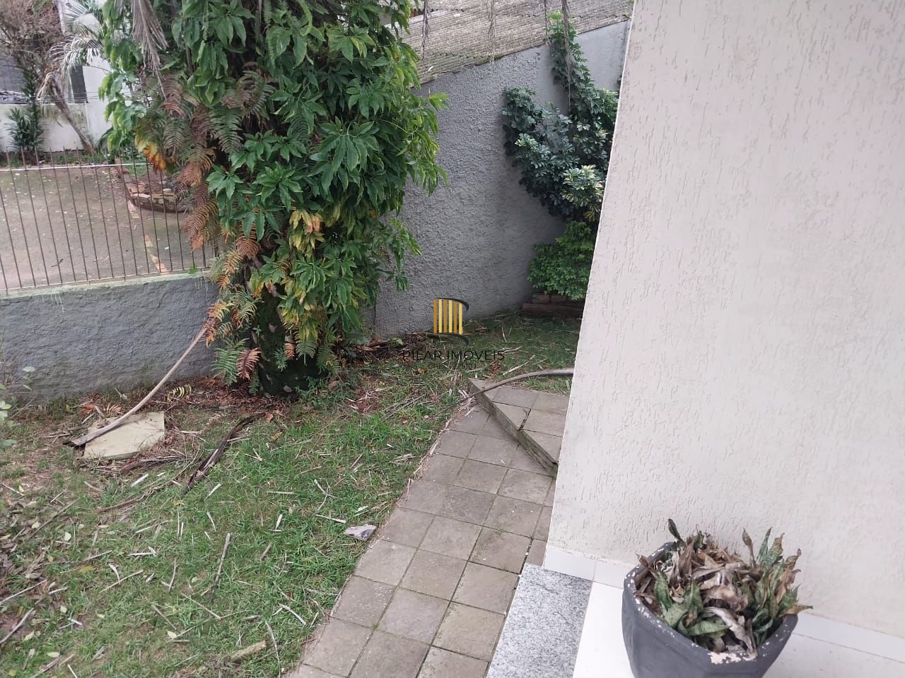 Casa ampla 5 D E 4 Banheiros, 2 vagas - Sta Tereza - Porto Alegre