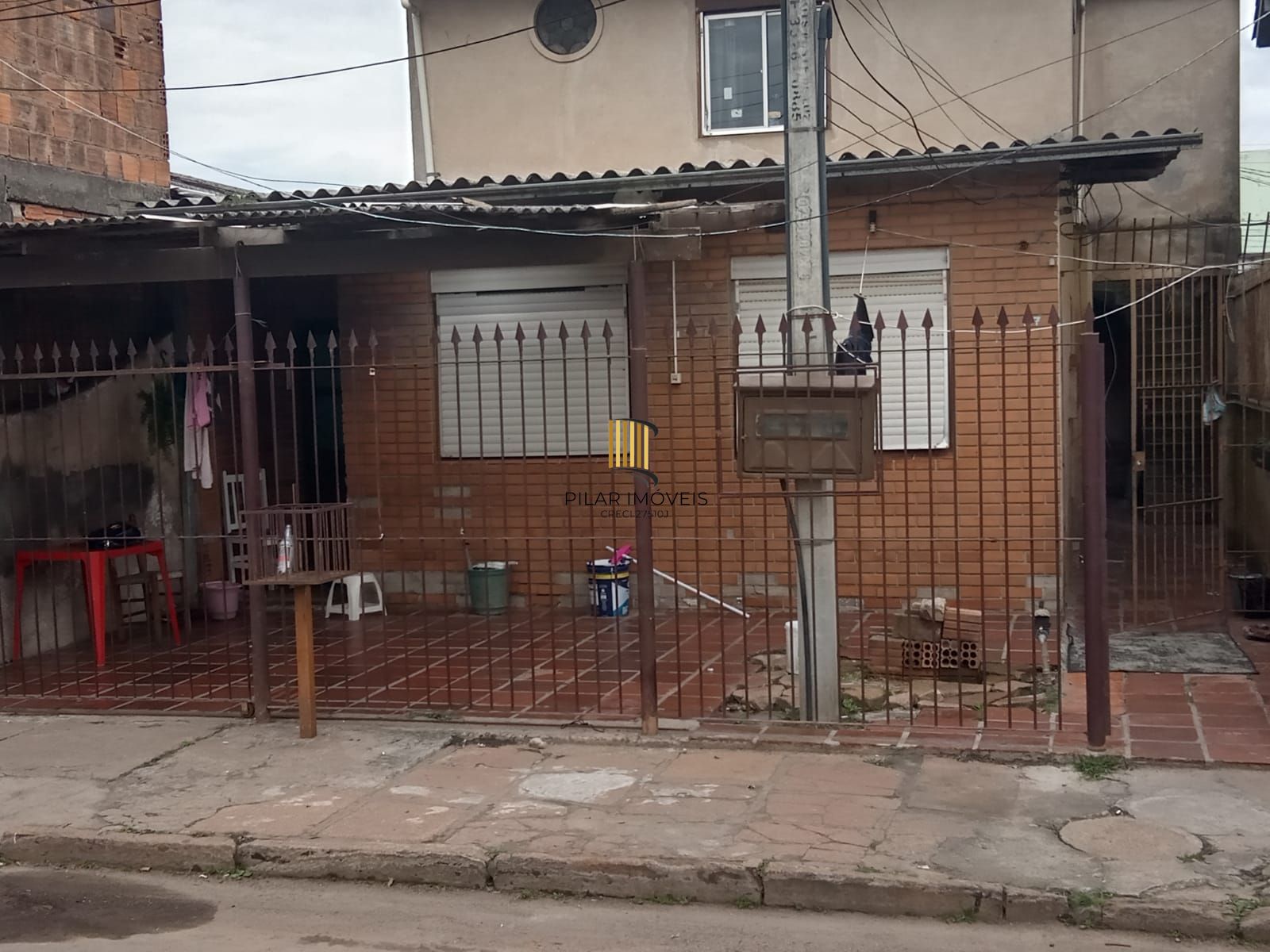 Oportunidade, casa sobrado, Humaitá e Farrapos. Porto Alegre - Preço baixo