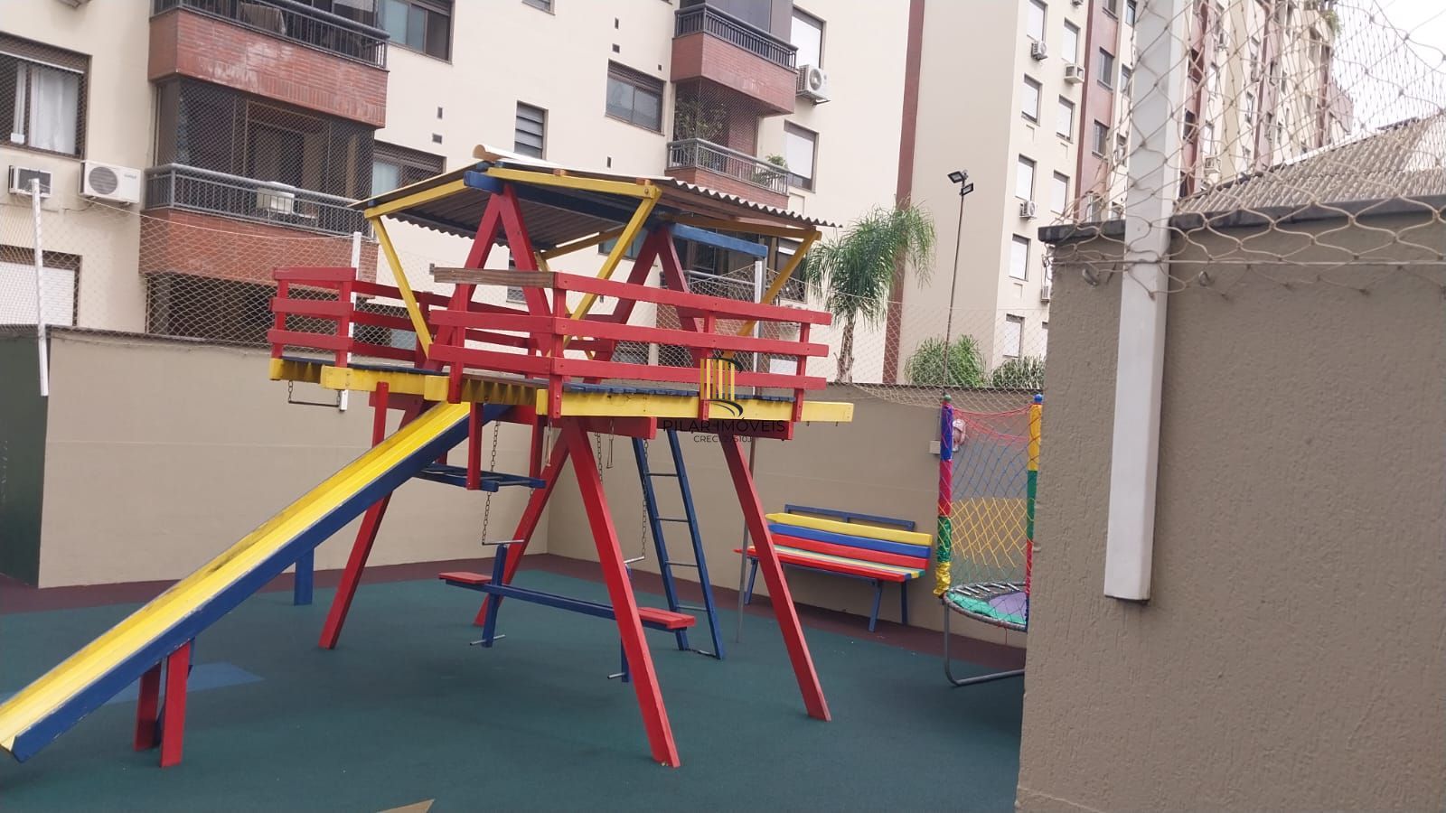 Excelente OPORTUNIDADE! Apto 3 quartos (1 suite) 2 banheiros, com infraestutura de club e Home Office!