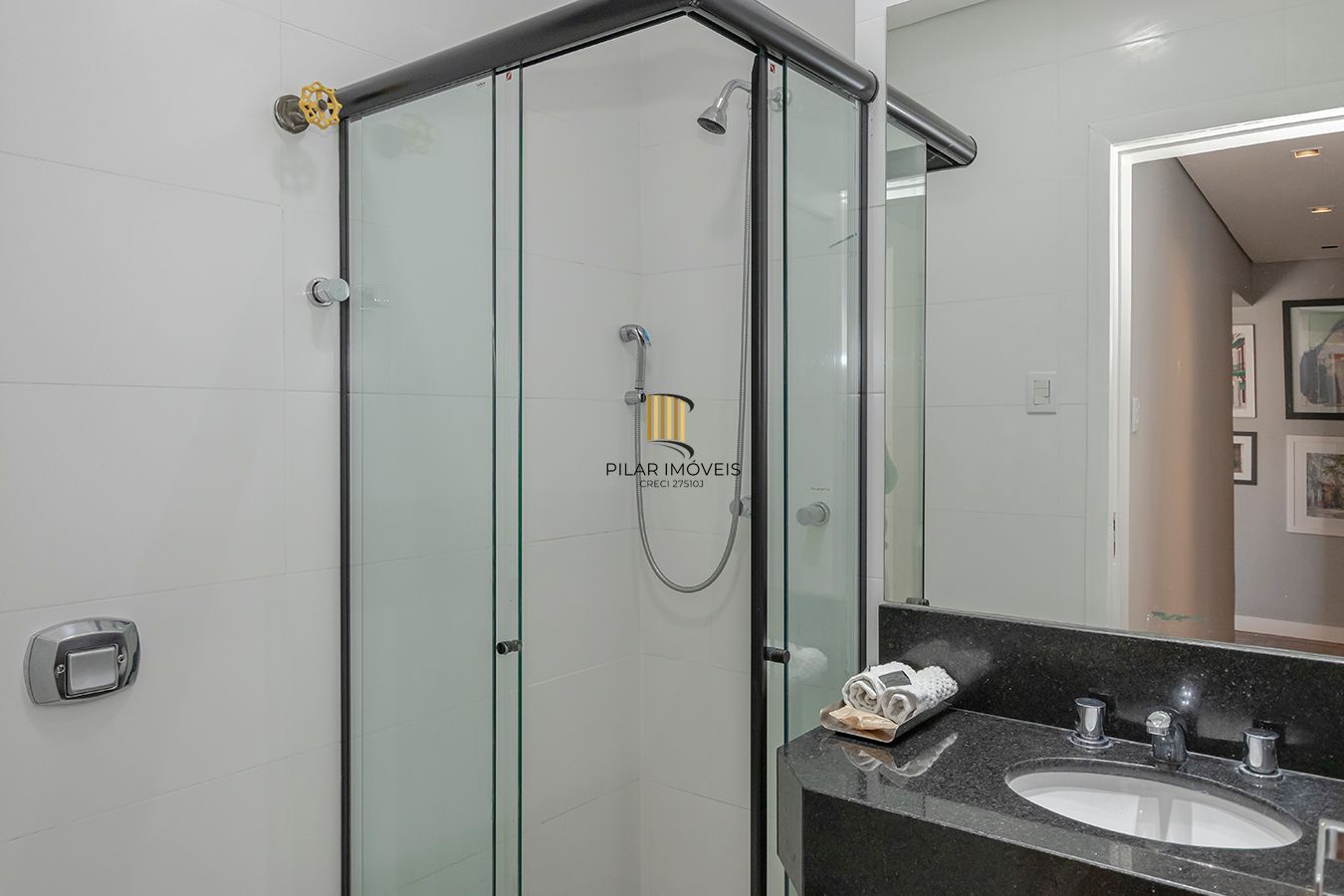 Apto 2dormitórios com 01suíte na Florencio Ygartua