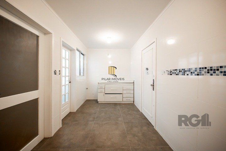 Compre belo apartamento com 141.03 m² privativos,reformado,frente,na  Bordini