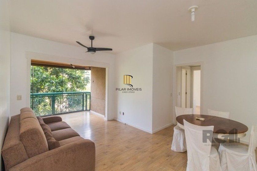 Apartamento 2 Dormitórios,Suíte,Elevador e Garagem no  Bairro Santana