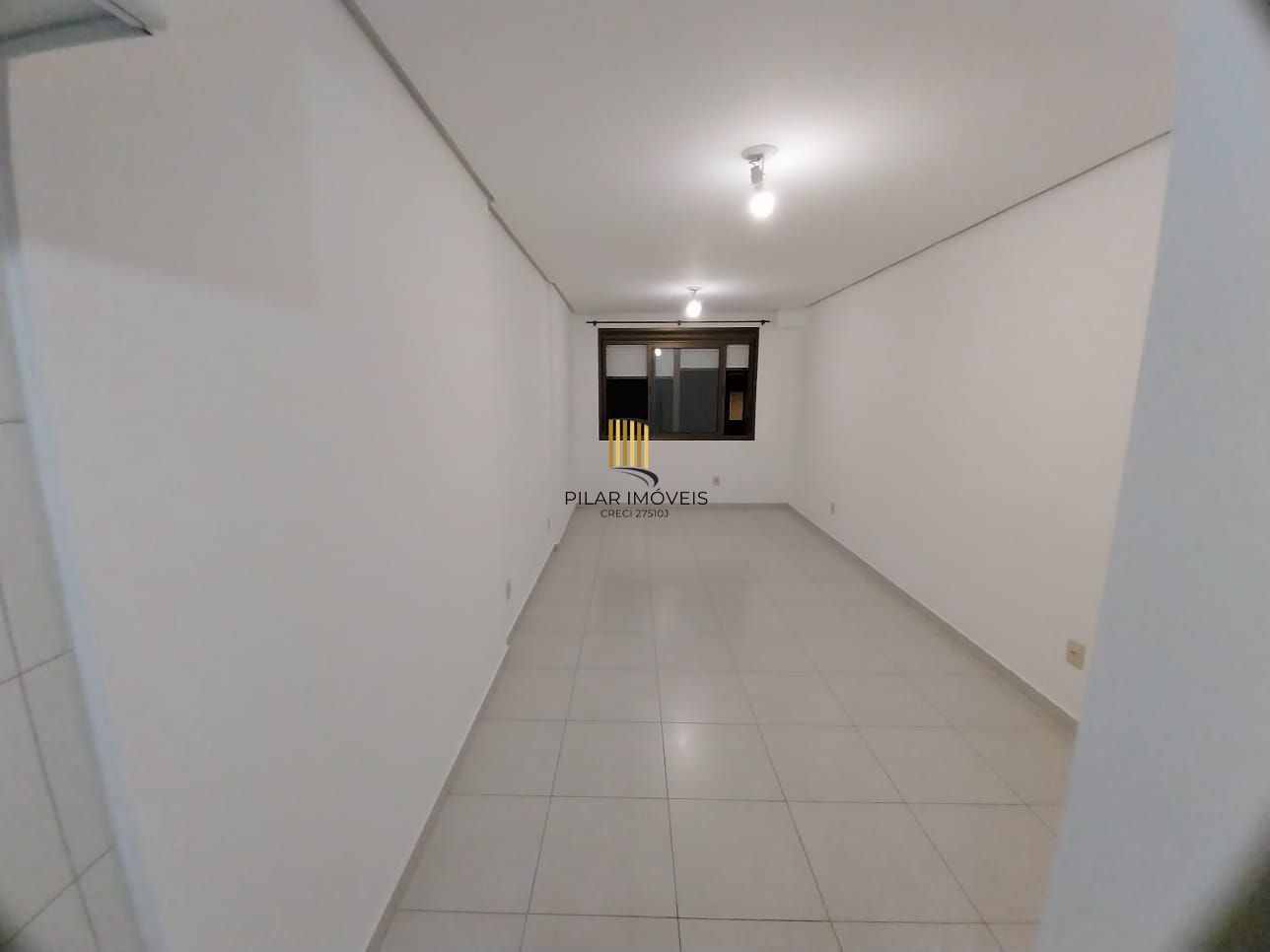 Oportunidade, Kitnet, Locada e Repaginada - Centro Histórico - Preço Atrativo