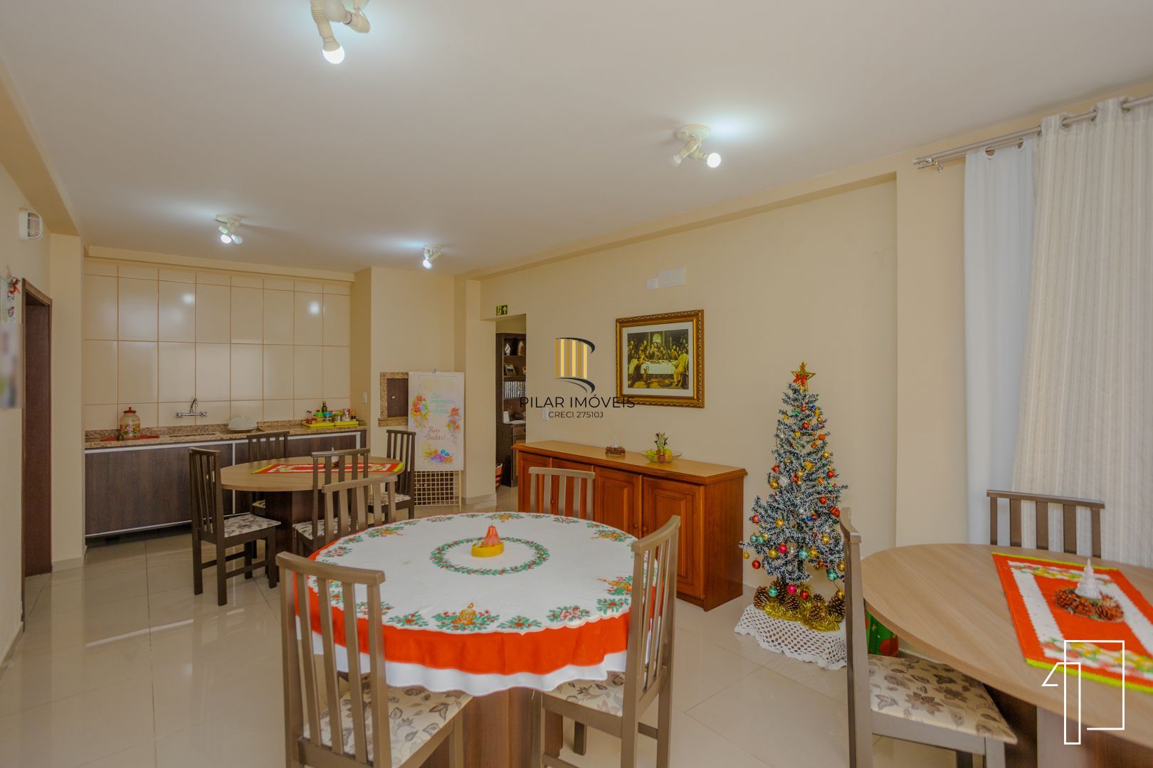 Oportunidade sobrado 2/3 pisos com 21D e 19 suítes - Jdm Botânico - P. Alegre.