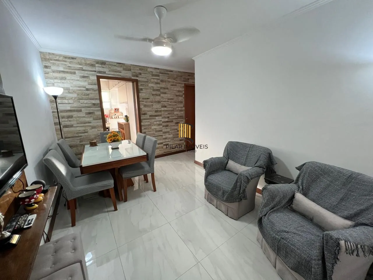 Apartamento 2 dormitórios no bairro Humaitá