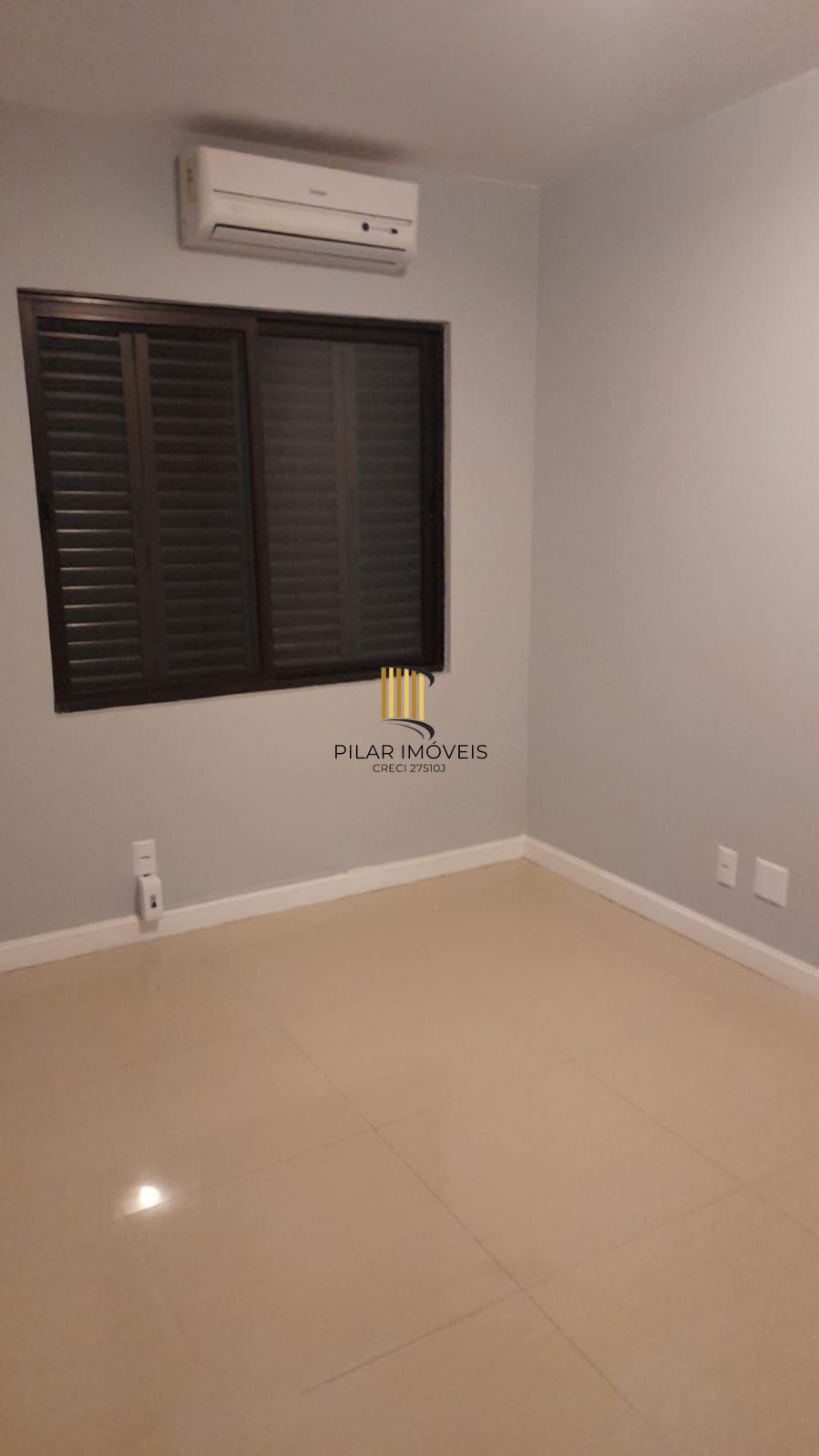 Apto 2D, com vaga, recém reformado, lindo, ocupado, Melhor preço do Sarandi, Porto Alegre!
