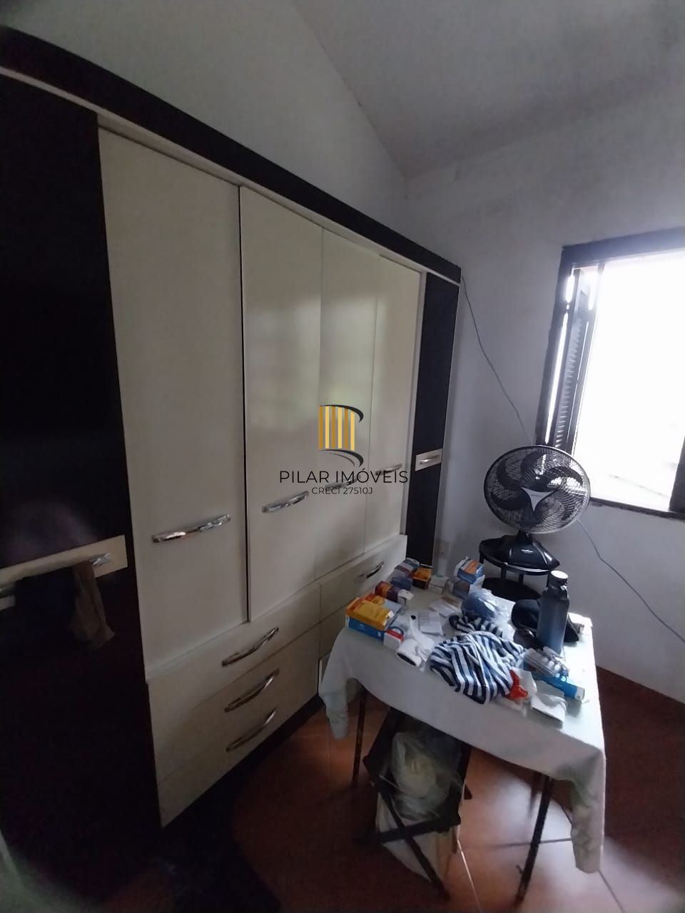 Casa ampla 5 D E 4 Banheiros, 2 vagas - Sta Tereza - Porto Alegre