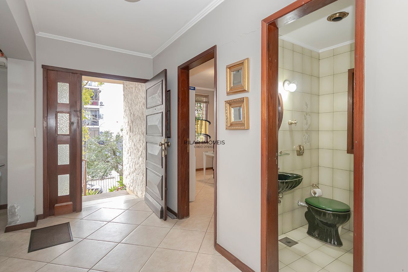 Bela residência,mobiliada e ampla com 222 M2 à venda com EXCLUSIVIDADE !