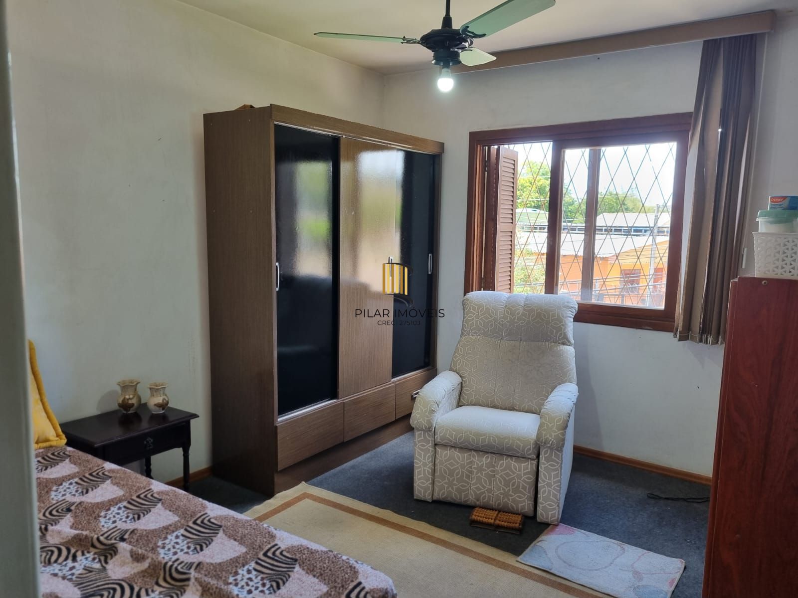 Casa / Sobrado bem grande 266 m² - Vila João Pessoa - Porto Alegre - Preço bem atrativo