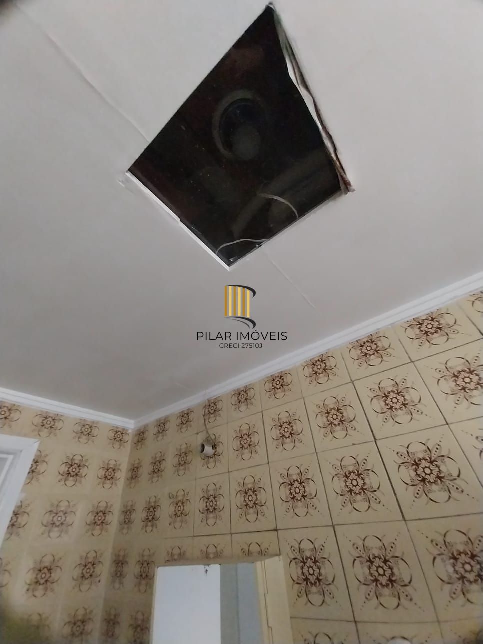 Apto 1D desocupado com BOX no Humaitá P. Alegre, Preço Atrativo