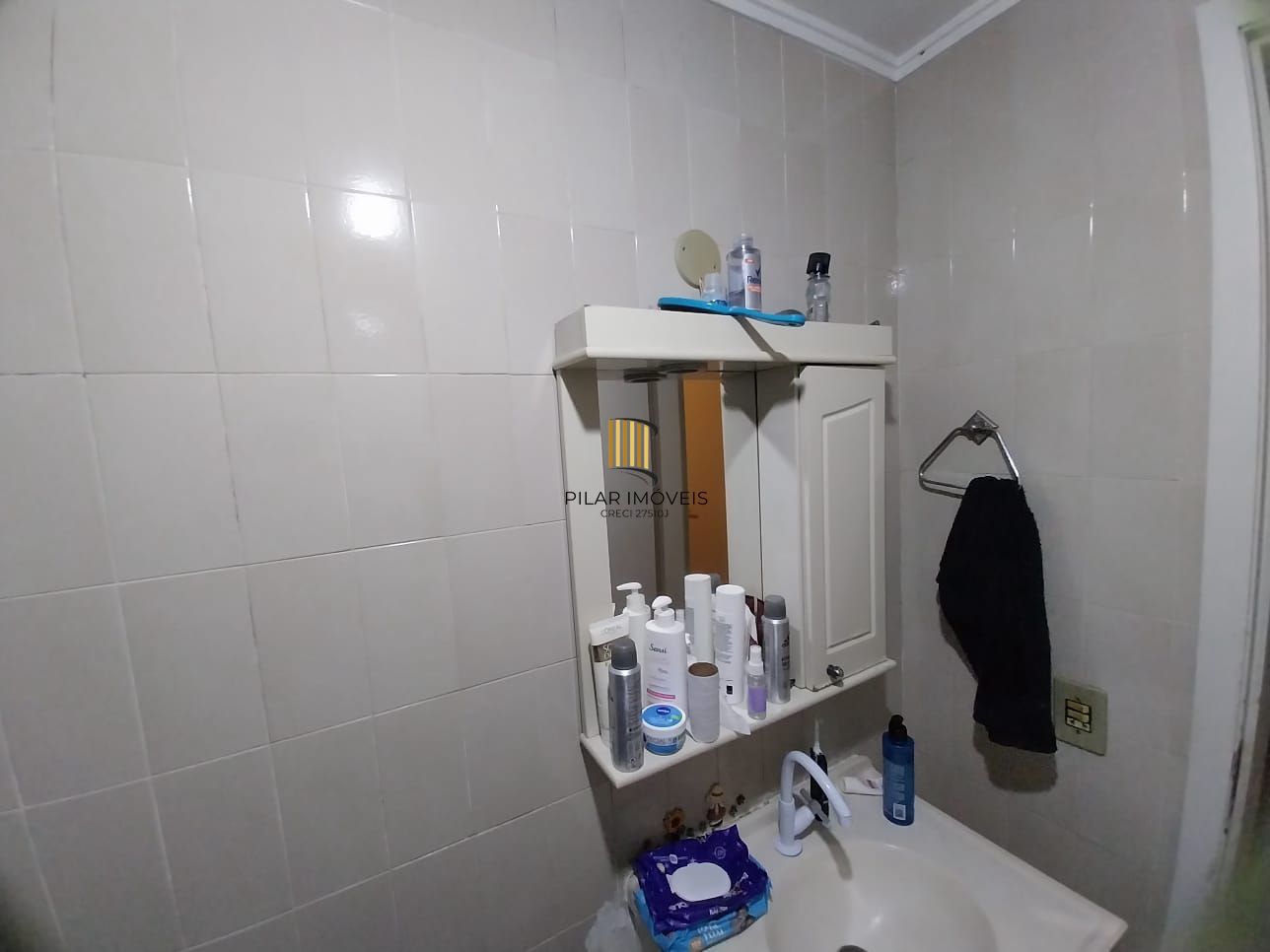 Excelente apartamento, Centro Histórico, de frente, andar alto.