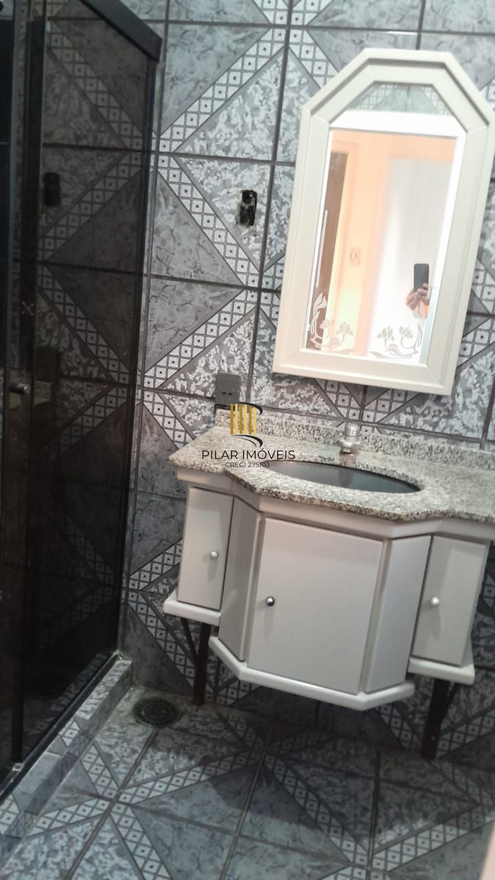 Amplo apartamento de frente de 2 quartos,com sacada,churrasqueira na cozinha