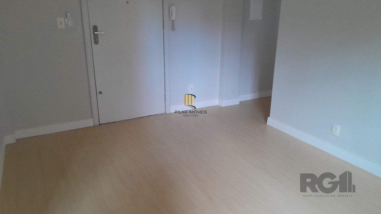Compre 1 quarto,desocupado,próximo a Rua Lima e Silva e Supermercado Zaffari