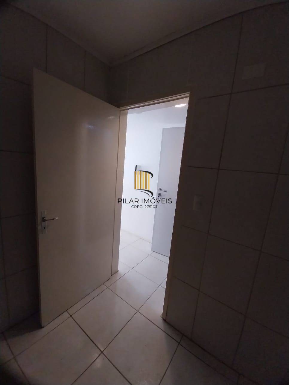 JK na Cidade Baixa, 2 piso, elevador, Preço atrativo.