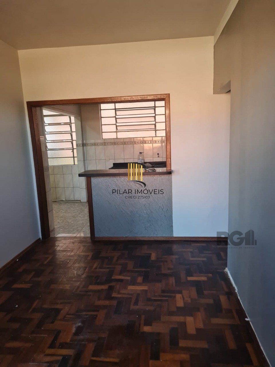 Apartamento à venda no bairro Santa Tereza, em Porto Alegre. Localizado na Rua Orfanotrófio