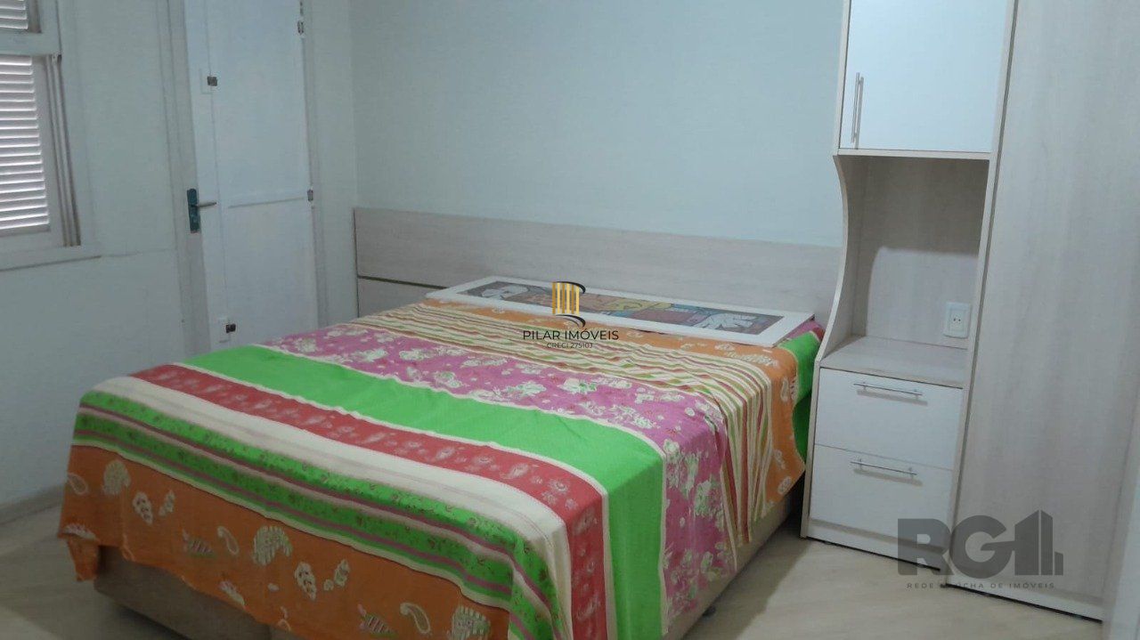 Apartamento na Luiz Manoel,2 dormitórios,desocupado,frente,bairro Santana